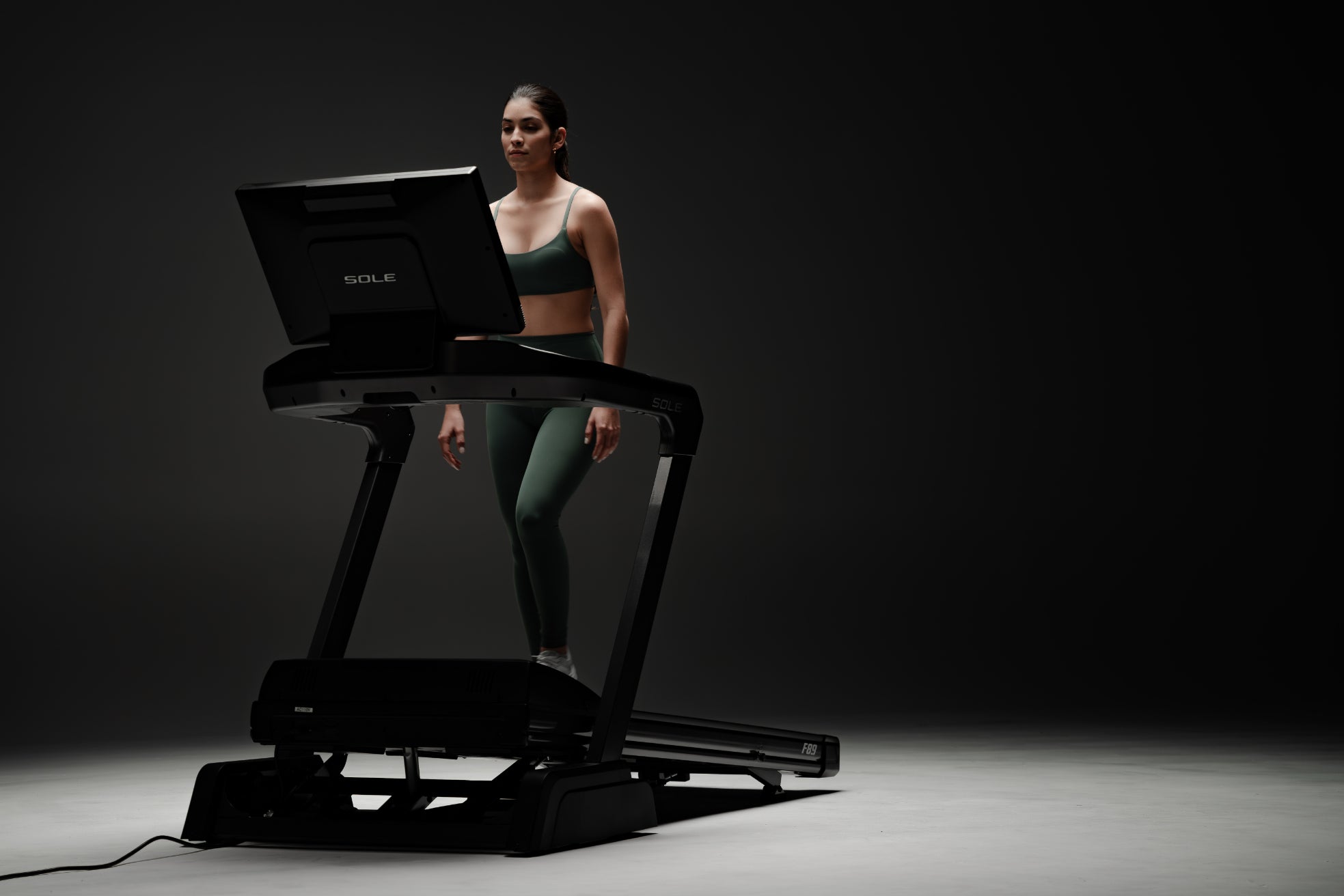 Treadmill vs Elliptical for Cardio & Fat Loss: Choosing the Best Equipment for Your Fitness Goals