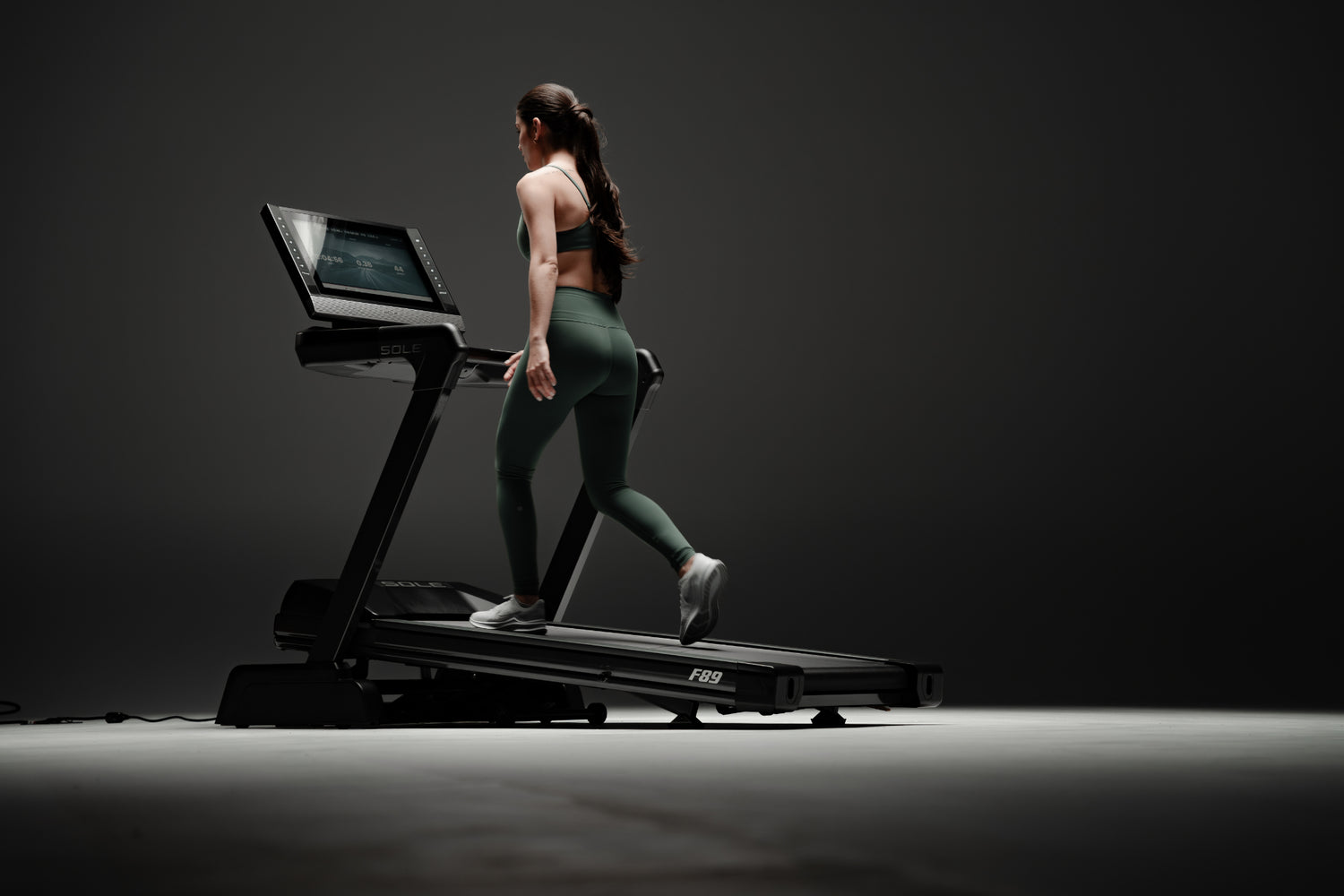 Treadmill vs Elliptical for Slim Legs: Effective Workouts to Tone Your Legs