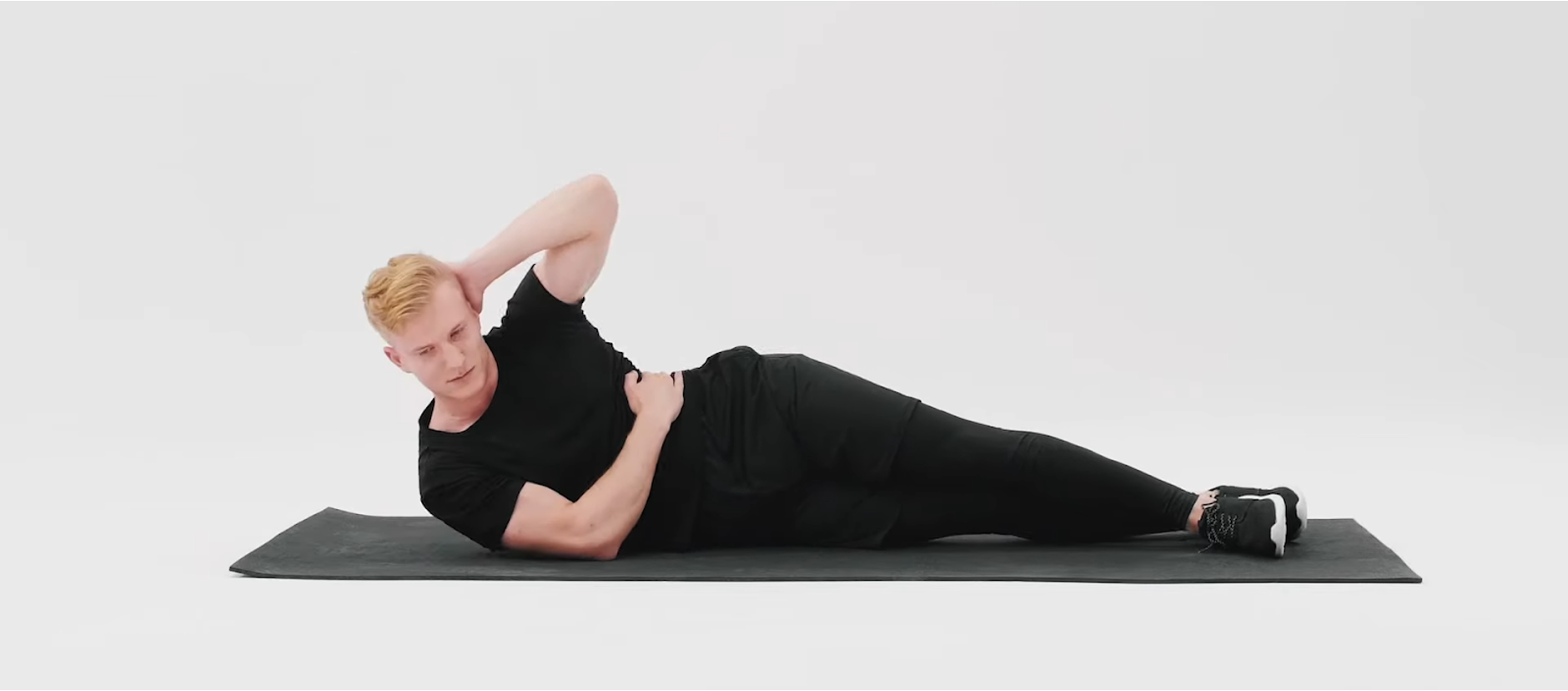 How to Do Side Crunches: Health Benefits & Muscles Worked