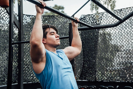 Chin Up vs Pull Up: Differences in Health Benefits & Muscles Worked