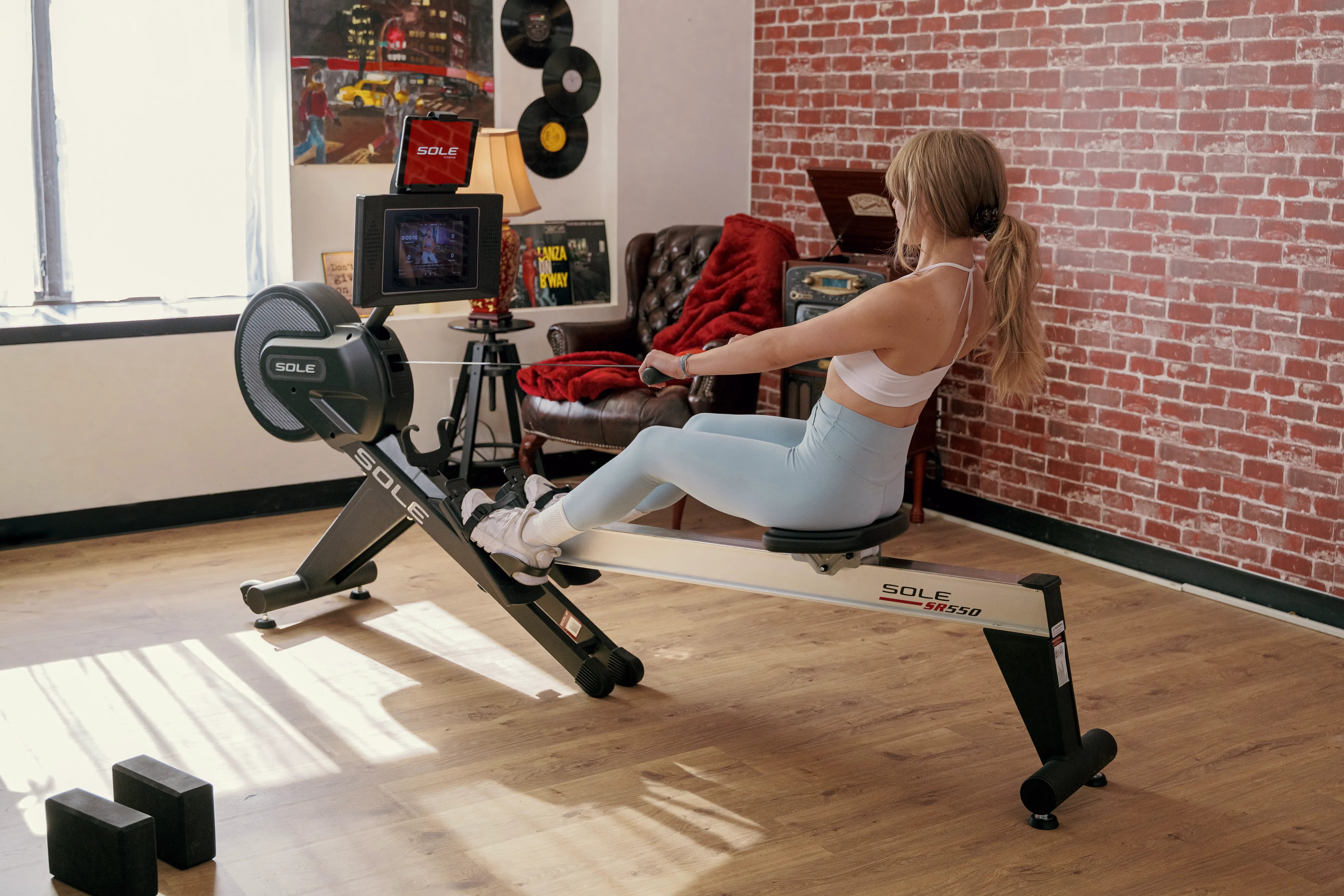 SOLE SR550 Rowing Machine